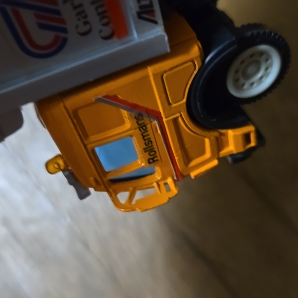 Vintage Mercedes Benz Rollsman Die Cast Compacting Garbage Truck - Picture 3 of 10